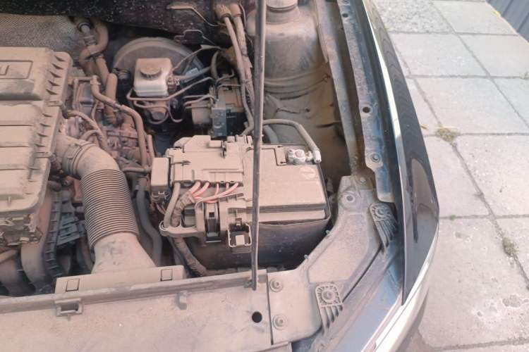 Used Volkswagen Bora 2017 1.6L Manual Comfort Model Engine Bay Left