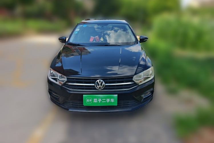 Used Volkswagen Bora 2017 1.6L Manual Fashion Model Front