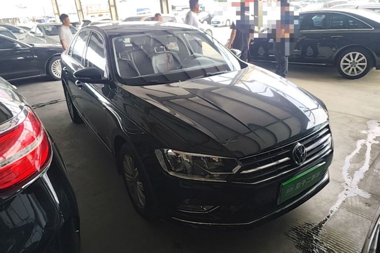 Used Volkswagen Bora 2017 1.6L Manual Comfort Model Front Right 45 Deg