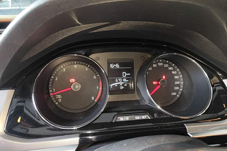 Used Volkswagen Bora 2017 1.6L Manual Comfort Model Instrument Cluster