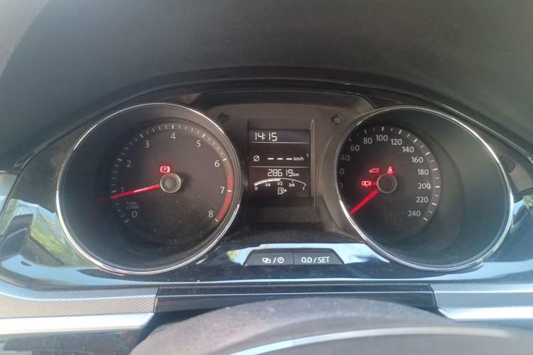 Used Volkswagen Bora 2017 1.6L Manual Comfort Model Instrument Cluster