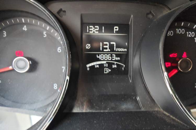 Used Volkswagen Bora 2017 1.6L Automatic Comfort Model Odometer Close Up