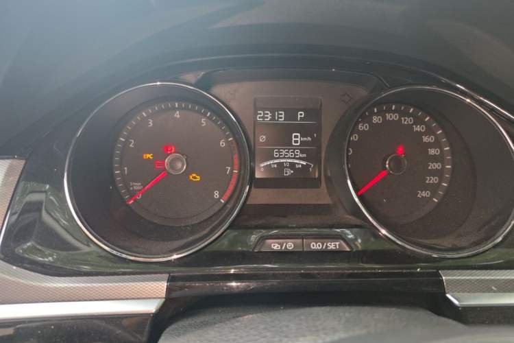 Used Volkswagen Bora 2017 1.6L Automatic Comfort Model Odometer Close Up