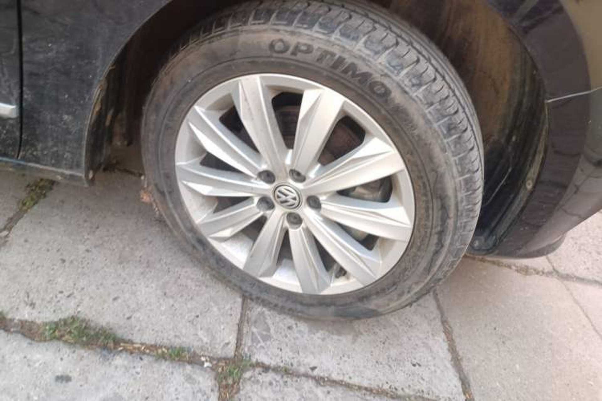 Used Volkswagen Bora 2017 1.6L Manual Comfort Model Right Front Wheel Hub