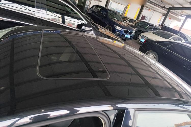 Used Volkswagen Bora 2017 1.6L Manual Comfort Model Roof