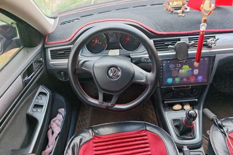 Used Volkswagen Bora 2017 1.6L Manual Fashion Model Steering Wheel
