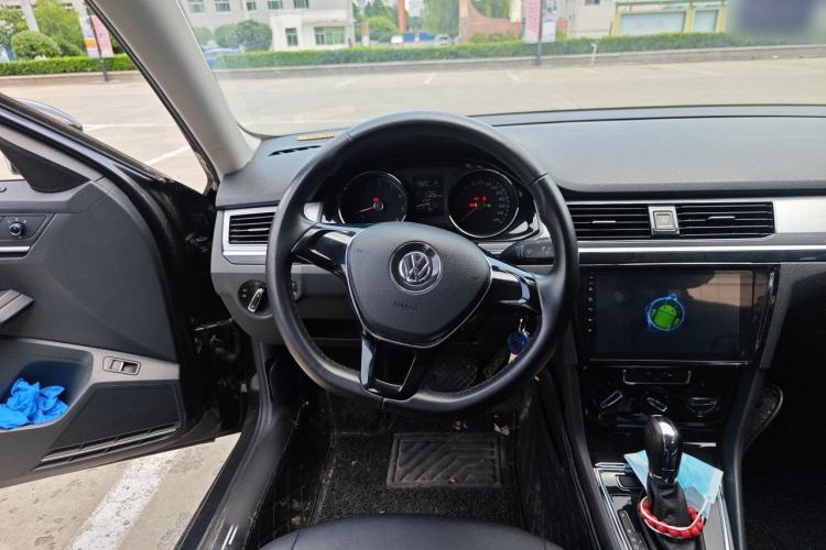 Used Volkswagen Bora 2017 1.6L Automatic Comfort Model Steering Wheel