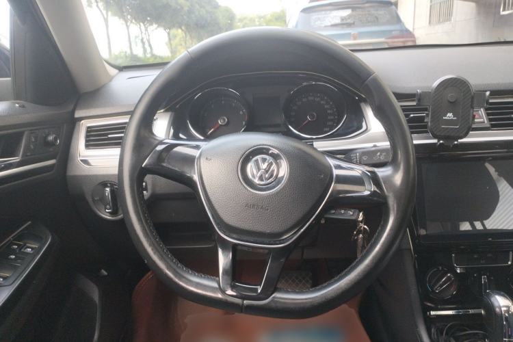 Used Volkswagen Bora 2017 1.6L Automatic Comfort Model Steering Wheel