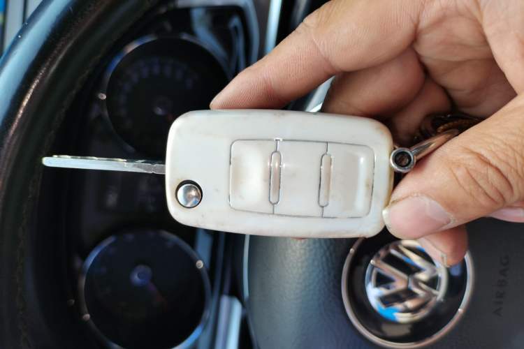 Used Volkswagen Bora 2017 1.6L Automatic Comfort Model Vehicle Key