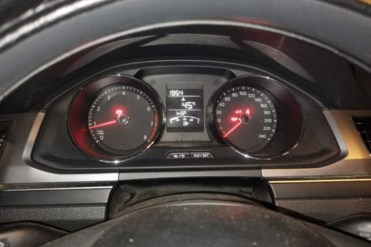 Used Volkswagen Bora 2017 1.6L Manual Fashion Model Instrument Cluster