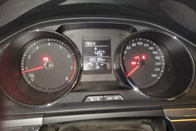 Used Volkswagen Bora 2017 1.6L Manual Fashion Model Odometer Close Up