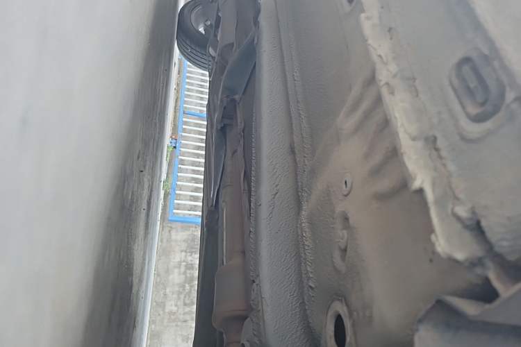 Used Volkswagen Bora 2017 1.6L Manual Comfort Model Chassis Front Right