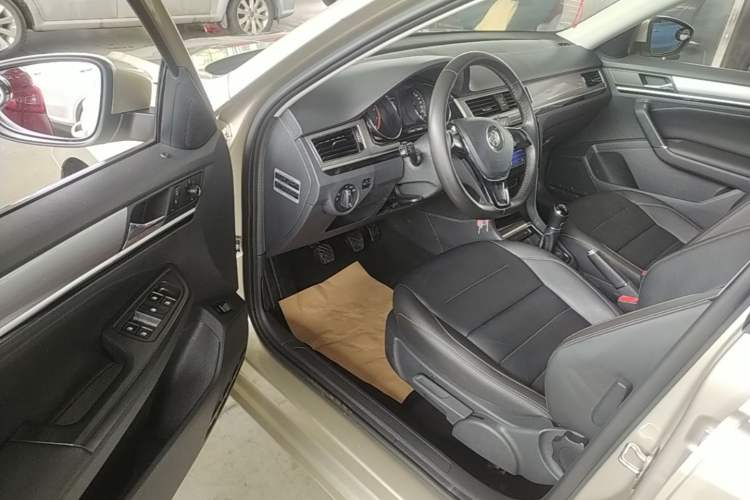 Used Volkswagen Bora 2017 1.6L Manual Comfort Model Driver Seat