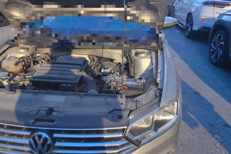 Used Volkswagen Bora 2017 1.6L Manual Fashion Model Engine Bay Left