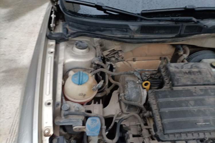 Used Volkswagen Bora 2017 1.6L Manual Comfort Model Engine Bay Right