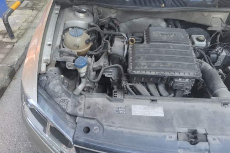 Used Volkswagen Bora 2017 1.6L Automatic Two-Millionth-Vehicle Commemorative Edition Engine Bay Right