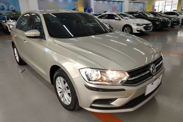 Used Volkswagen Bora 2017 1.6L Automatic Fashion Model Exterior 1