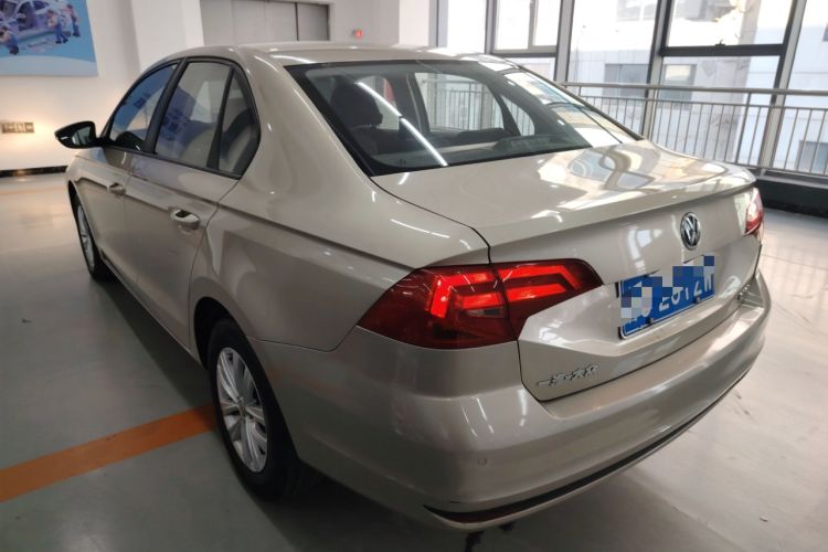 Used Volkswagen Bora 2017 1.6L Automatic Fashion Model Exterior 2
