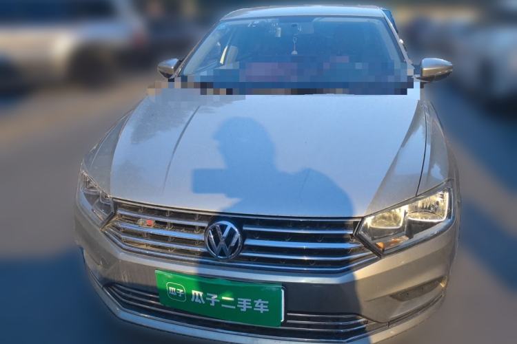 Used Volkswagen Bora 2017 1.6L Manual Fashion Model Front