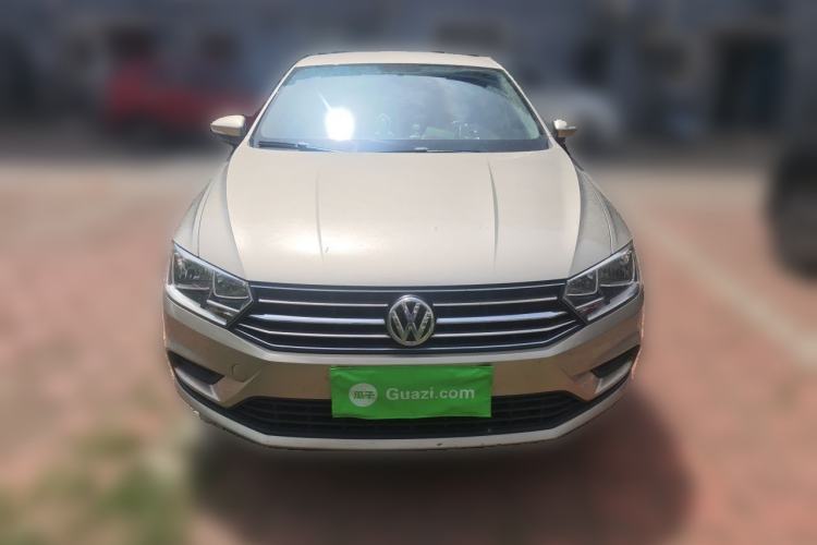 Used Volkswagen Bora 2017 1.6L Automatic Fashion Model Front