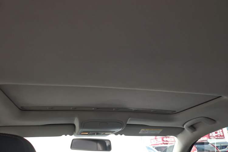 Used Volkswagen Bora 2017 1.6L Automatic Comfort Model Headliner