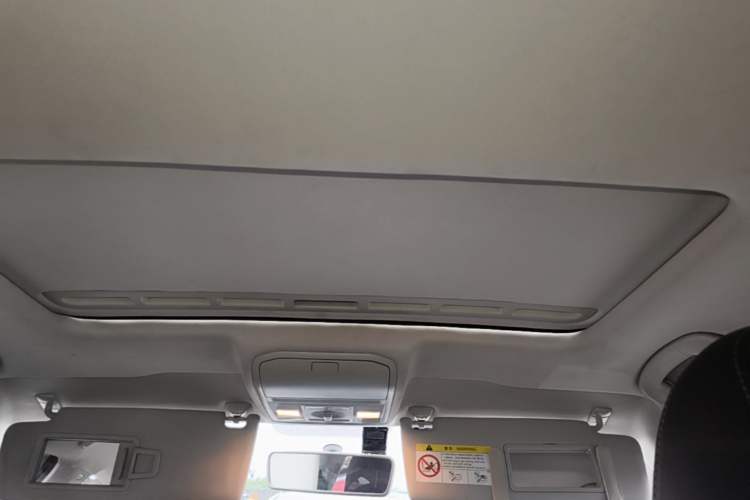 Used Volkswagen Bora 2017 1.6L Automatic Comfort Model Headliner