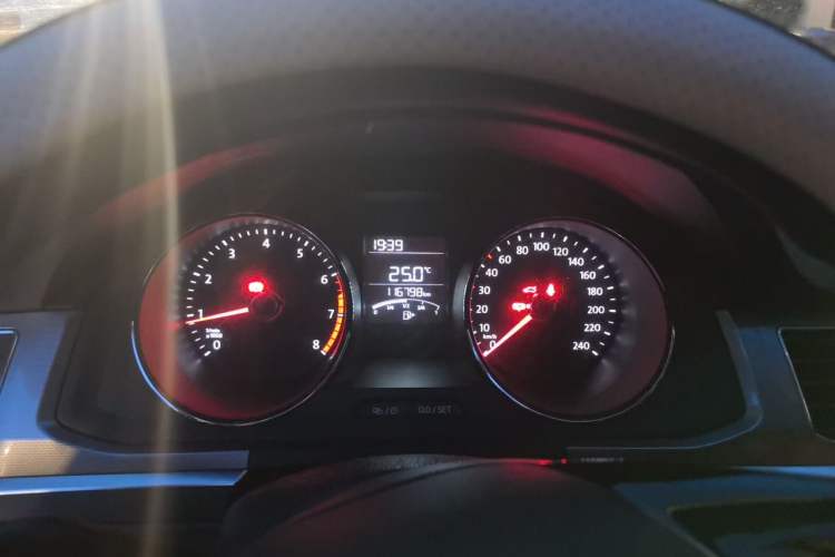 Used Volkswagen Bora 2017 1.6L Manual Fashion Model Instrument Cluster