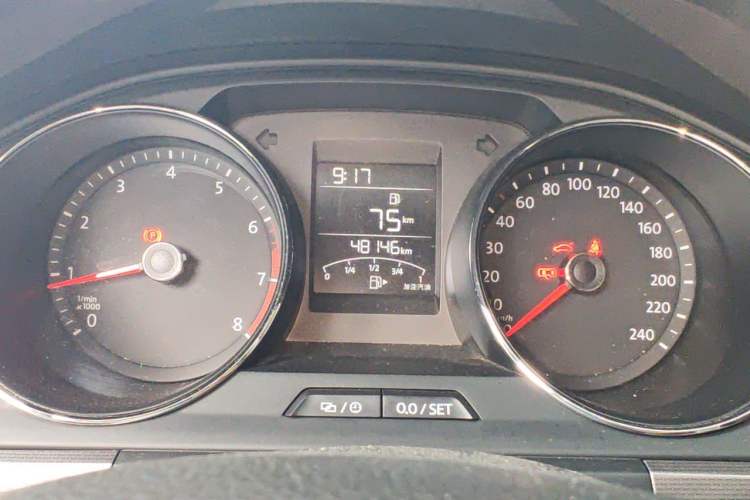 Used Volkswagen Bora 2017 1.6L Manual Fashion Model Instrument Cluster