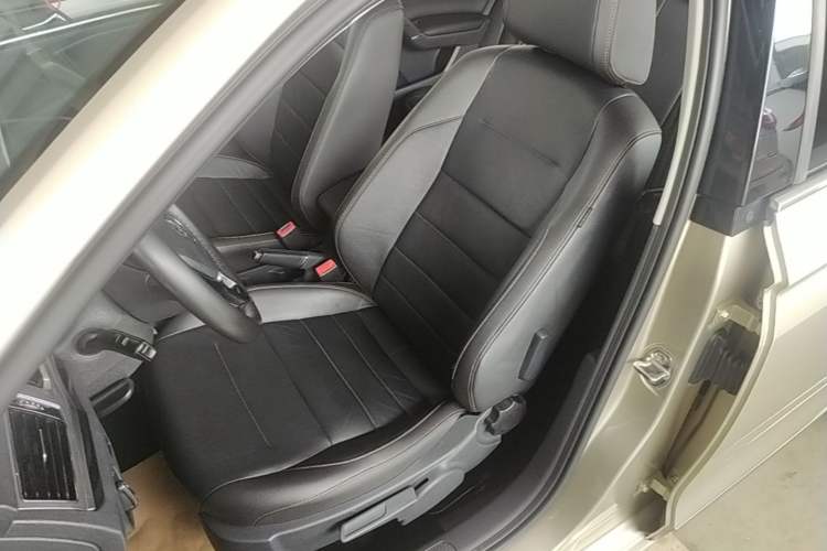 Used Volkswagen Bora 2017 1.6L Manual Comfort Model Left Front Seat