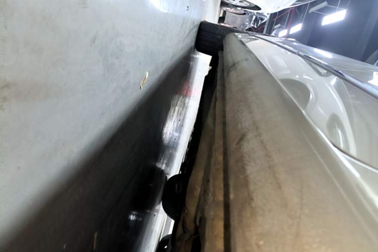 Used Volkswagen Bora 2017 1.6L Manual Comfort Model Left Side Sill