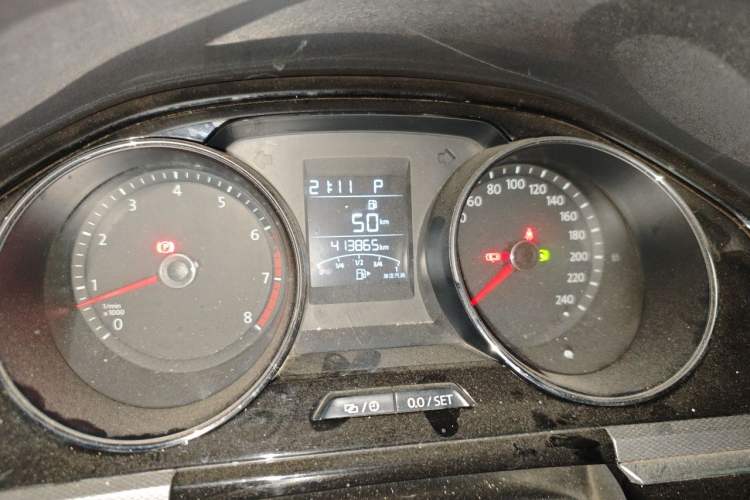 Used Volkswagen Bora 2017 1.6L Automatic Comfort Model Odometer Close Up