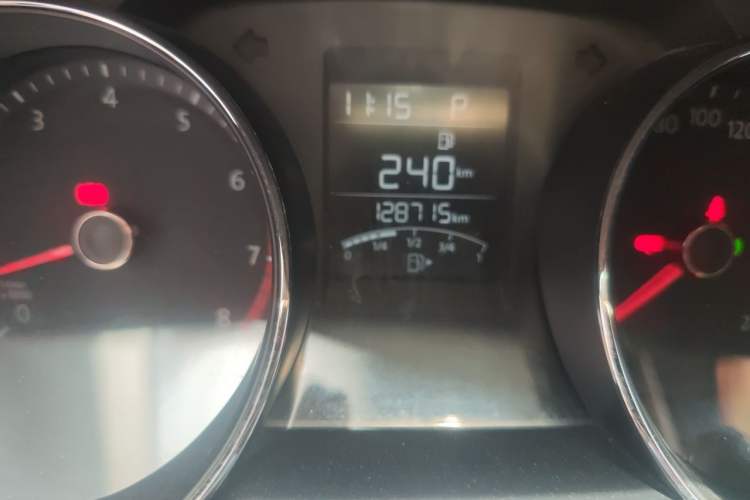 Used Volkswagen Bora 2017 1.6L Automatic Fashion Model Odometer Close Up