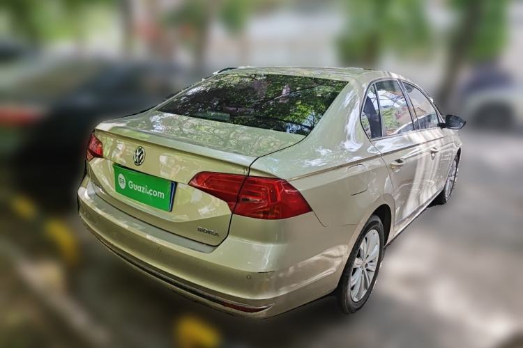 Used Volkswagen Bora 2017 1.6L Manual Comfort Model Rear Right 45 Deg