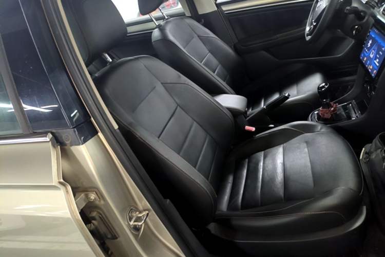 Used Volkswagen Bora 2017 1.6L Manual Comfort Model Right Front Seat