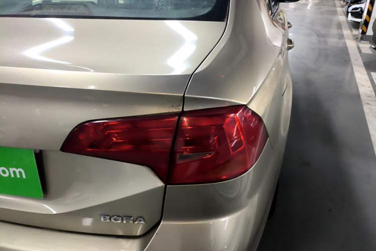 Used Volkswagen Bora 2017 1.6L Manual Comfort Model Right Rear Taillight