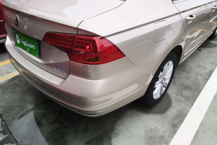 Used Volkswagen Bora 2017 1.6L Automatic Comfort Model Right Rear Taillight