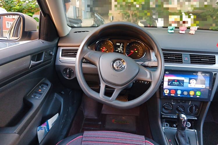 Used Volkswagen Bora 2017 1.6L Automatic Fashion Model Steering Wheel