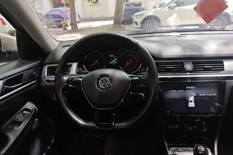 Used Volkswagen Bora 2017 1.6L Manual Comfort Model Steering Wheel