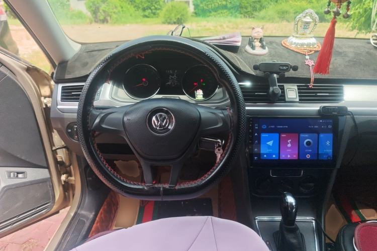 Used Volkswagen Bora 2017 1.6L Automatic Fashion Model Steering Wheel