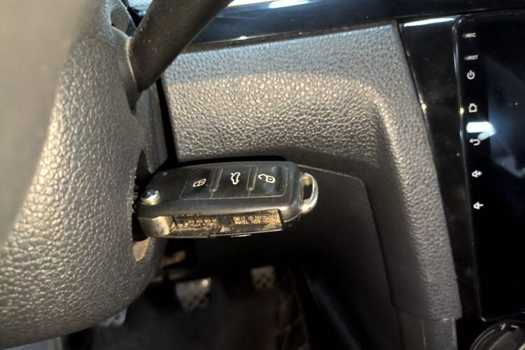 Used Volkswagen Bora 2017 1.6L Manual Comfort Model Vehicle Key