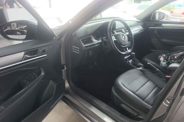 Used Volkswagen Bora 2017 1.6L Automatic Comfort Model Driver Seat