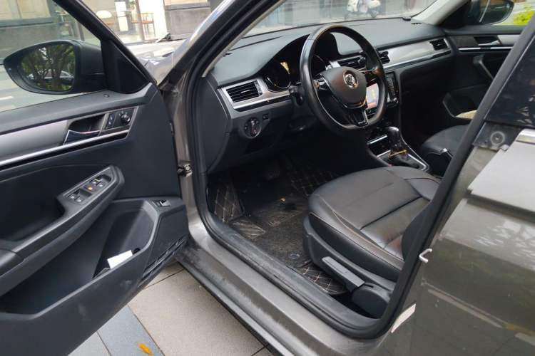 Used Volkswagen Bora 2017 1.6L Automatic Comfort Model Driver Seat