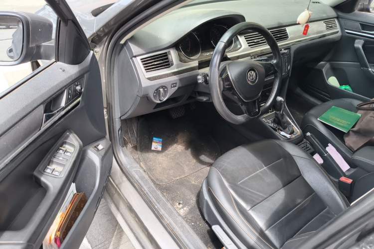 Used Volkswagen Bora 2017 1.6L Automatic Comfort Model Driver Seat