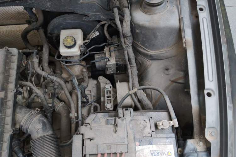 Used Volkswagen Bora 2017 1.6L Automatic Comfort Model Engine Bay Left