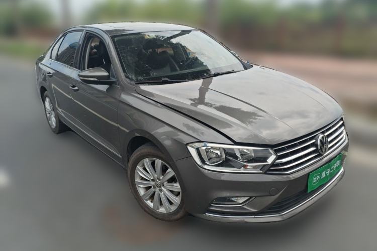 Used Volkswagen Bora 2017 1.6L Automatic Comfort Model Front Right 45 Deg