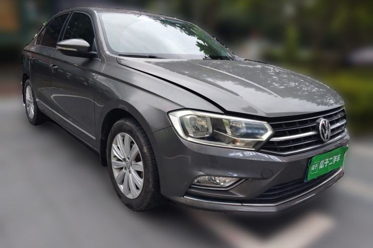 Used Volkswagen Bora 2017 1.6L Automatic Comfort Model Front Right 45 Deg