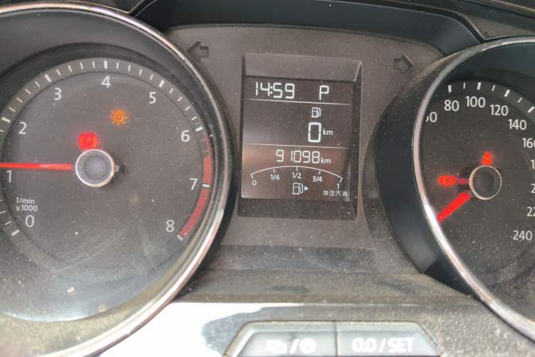 Used Volkswagen Bora 2017 1.6L Automatic Comfort Model Odometer Close Up