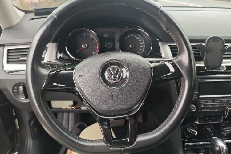Used Volkswagen Bora 2017 1.6L Automatic Comfort Model Steering Wheel