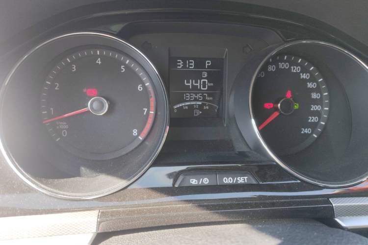 Used Volkswagen Bora 2017 1.6L Automatic Comfort Model Odometer Close Up