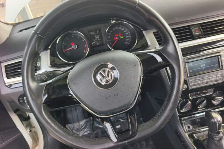 Used Volkswagen Bora 2017 1.6L Automatic Comfort Model Steering Wheel